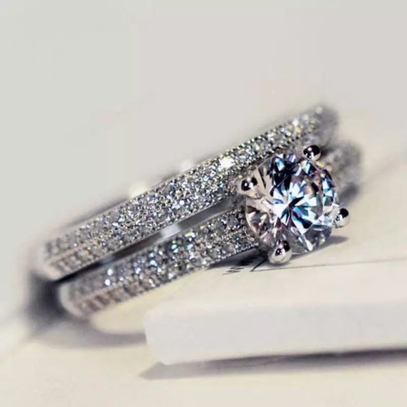 Silver engagement and wedding ring set - Picture 2 of 5